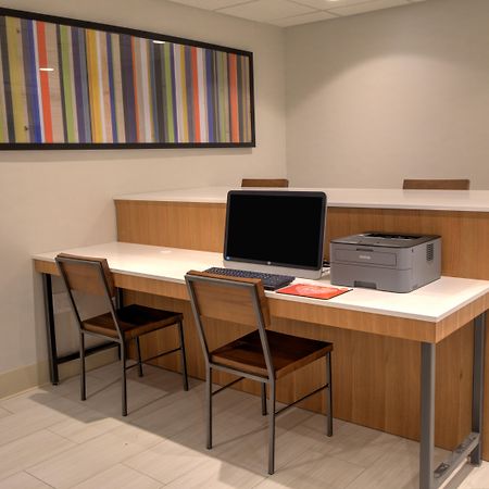 Holiday Inn Express Rochelle By Ihg Esterno foto