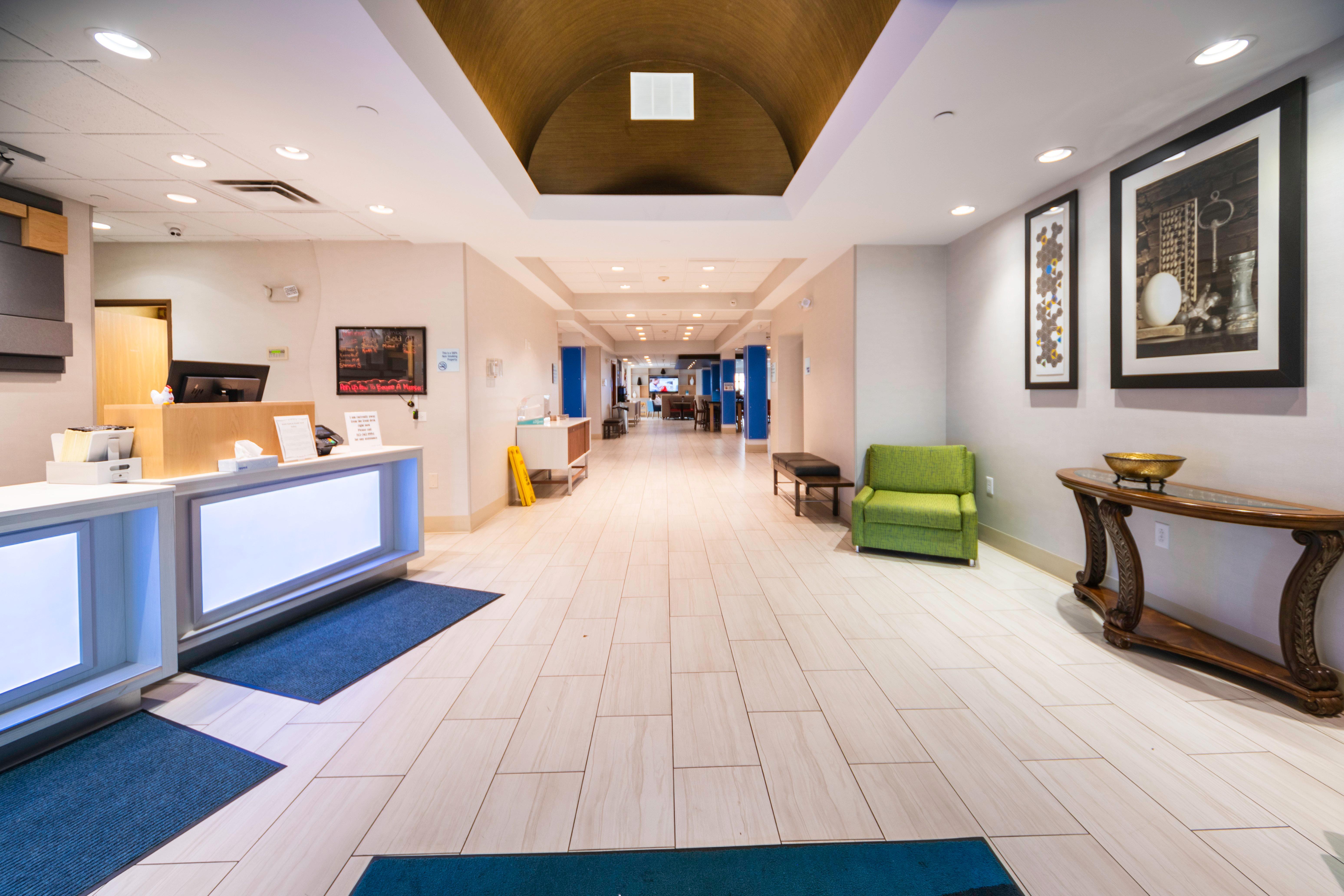Holiday Inn Express Rochelle By Ihg Esterno foto