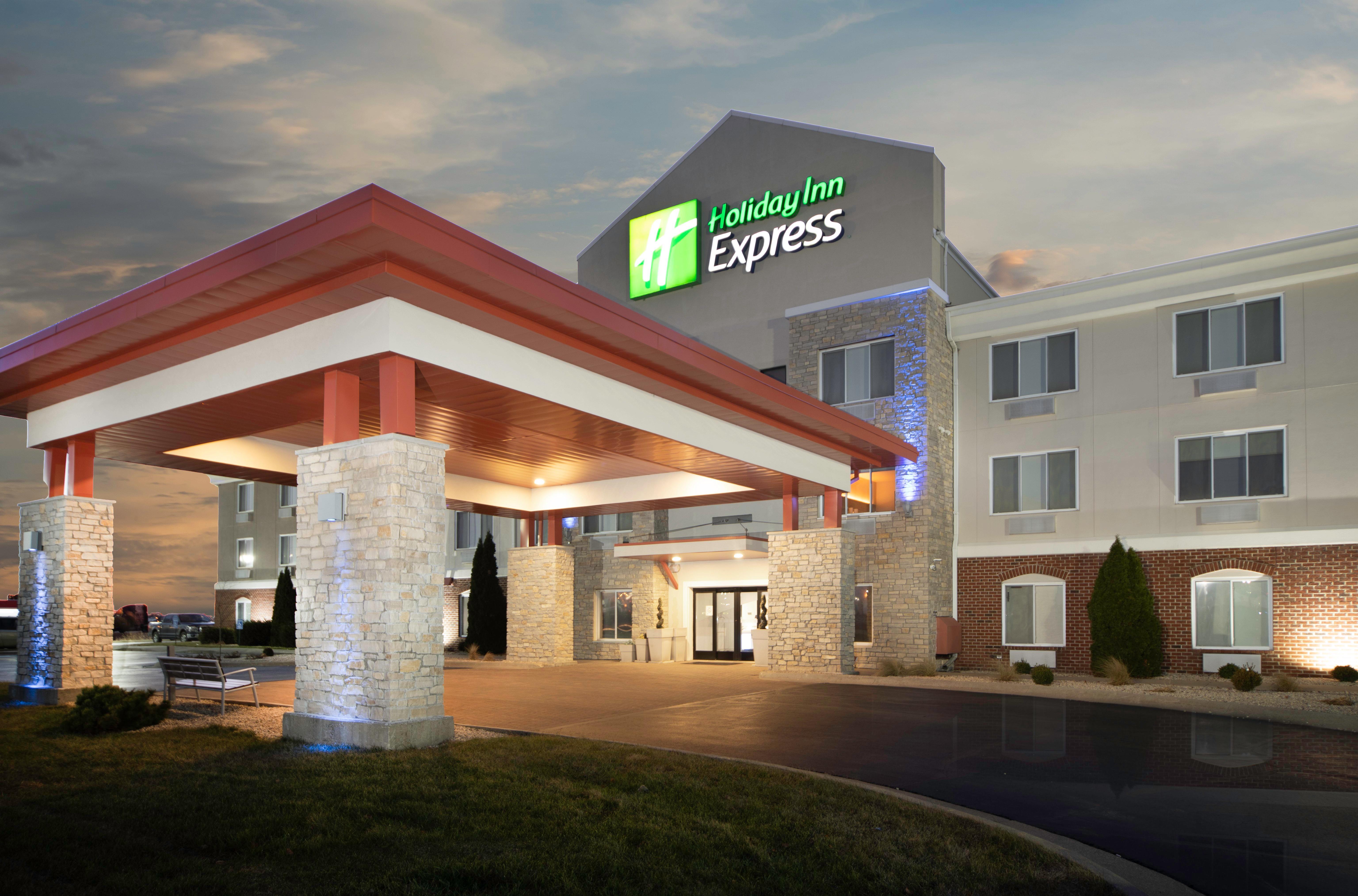 Holiday Inn Express Rochelle By Ihg Esterno foto