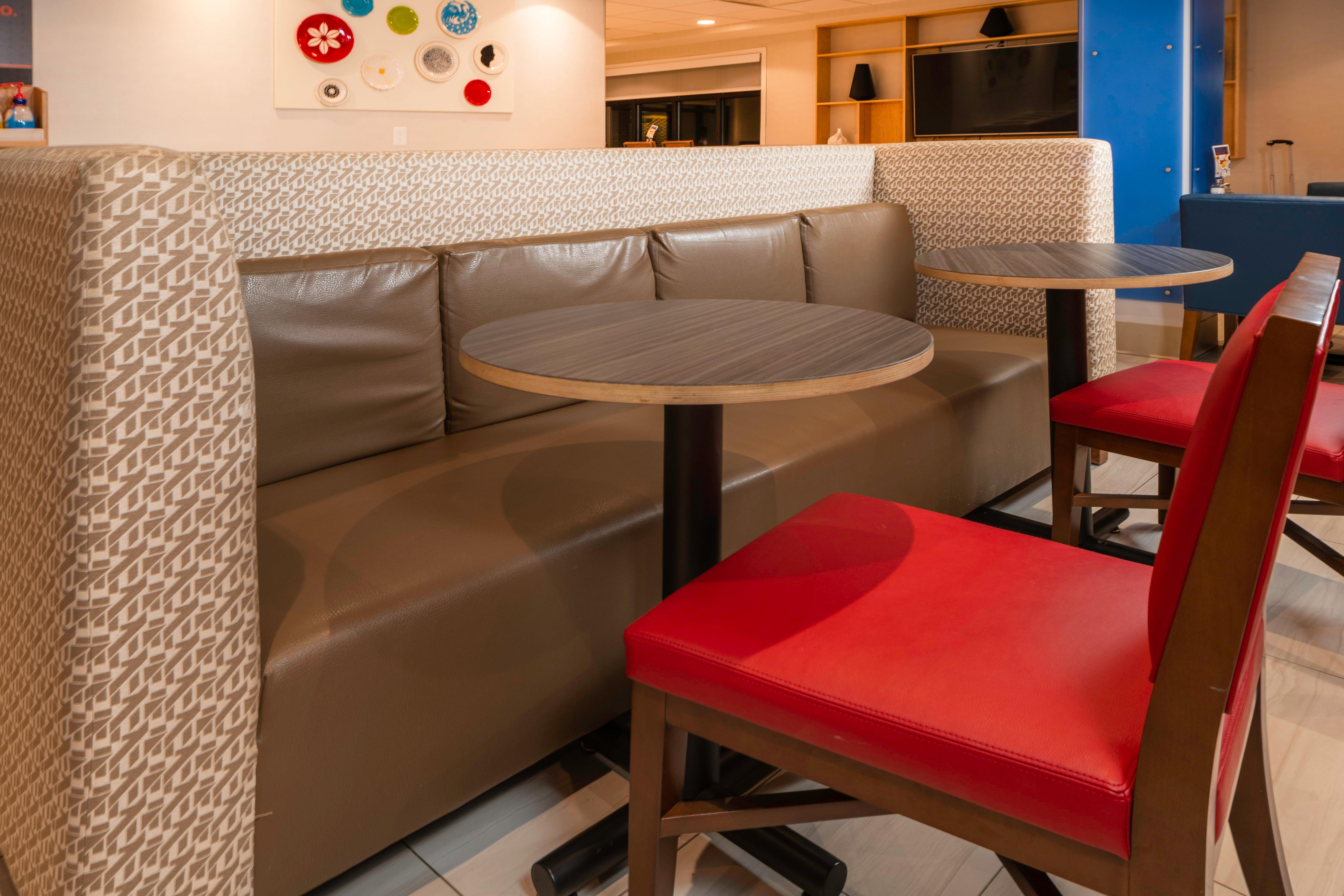 Holiday Inn Express Rochelle By Ihg Esterno foto