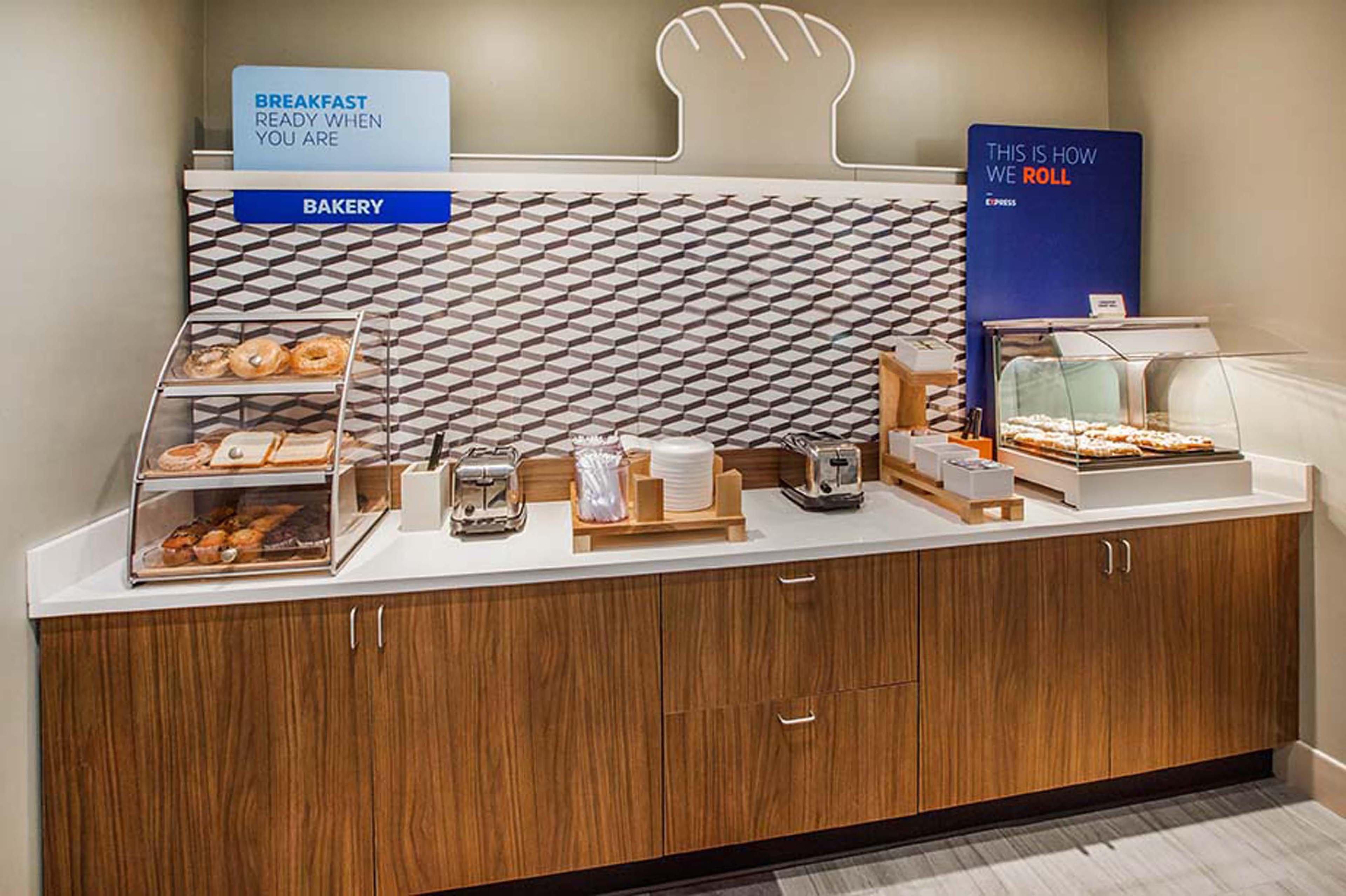 Holiday Inn Express Rochelle By Ihg Esterno foto