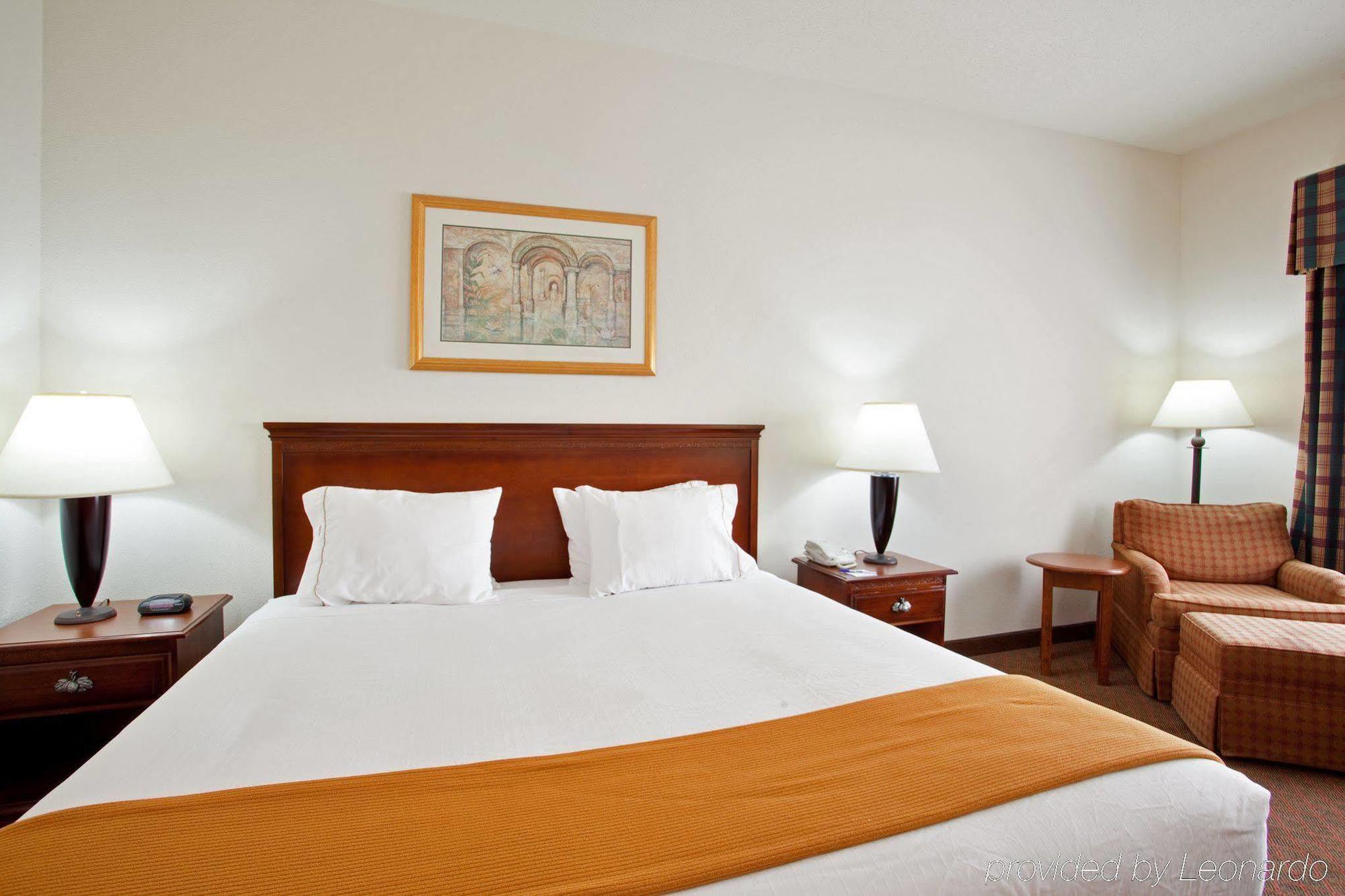 Holiday Inn Express Rochelle By Ihg Esterno foto