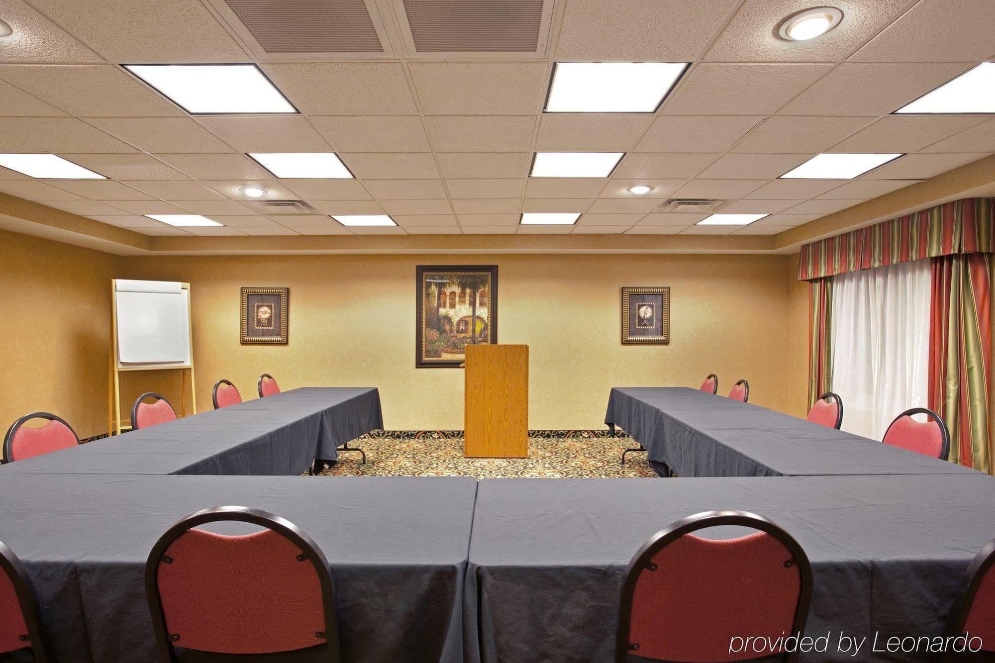 Holiday Inn Express Rochelle By Ihg Esterno foto
